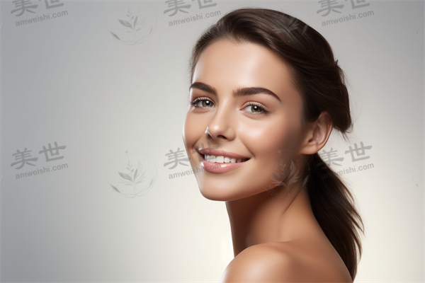 沈阳虹桥中医院医疗美容中心推出限时优惠，助您轻松拥有明亮双眸，现仅需1980元起，原价2980元起！