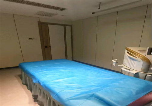 兰州臻韩美学医学美容门诊部医生简介：以患者为中 心的服务理念