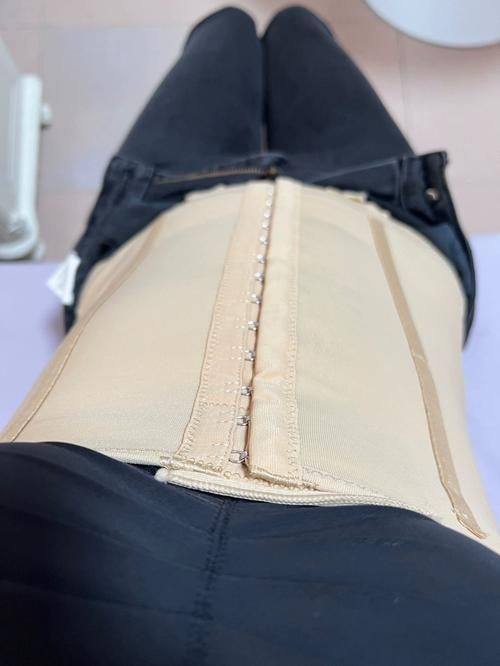 大连芳华医美门诊价格表：