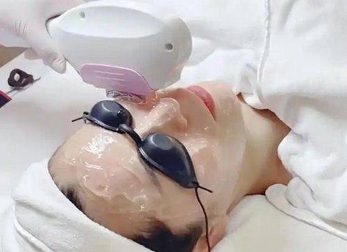 五、疤痕掉了变黑怎么办？避免这些修复误区