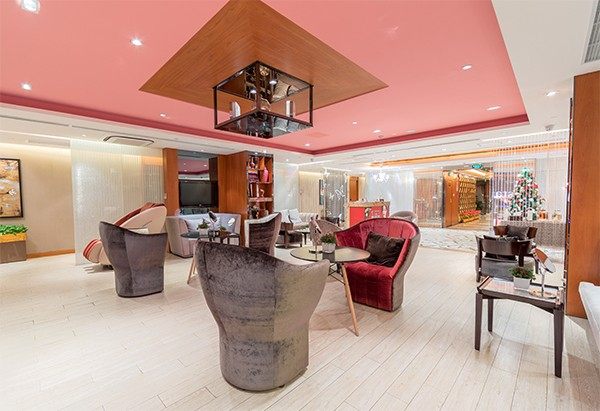 二、郭敬松医生:专精塑脸,精细把控每一针