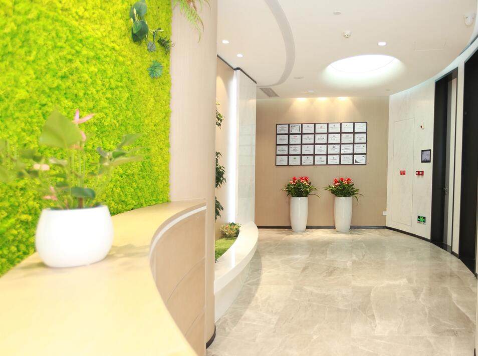 广州中家医家庭医生医疗美容门诊部陈起科医生擅长面部抗衰与精细化微整项目