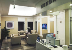 深圳米兰柏羽医疗美容医院何花医生:自然和谐的面部轮廓与幼态脸打造