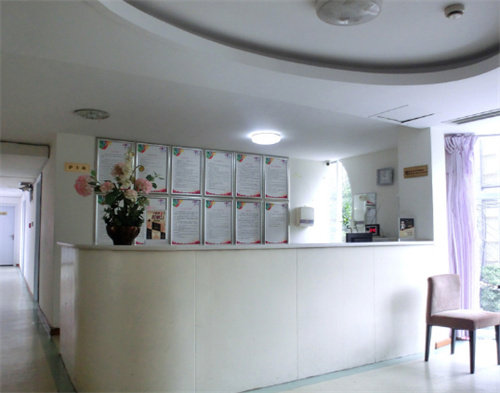 德阳金荣医学美容专科医院医生名单及擅长领域：