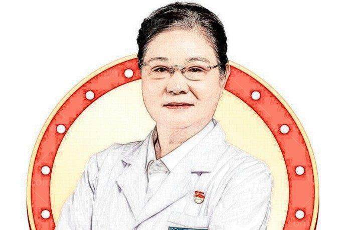 广州中家医家庭医生医疗美容门诊部巫国辉：拒绝网红款，只做专属你的45度美鼻