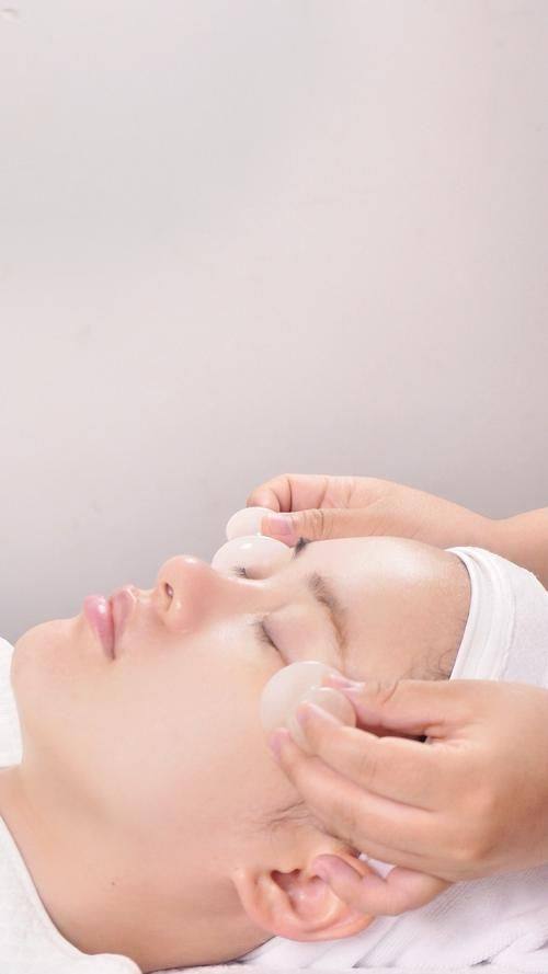 广州唯伊整形美容医院预约挂号方式：