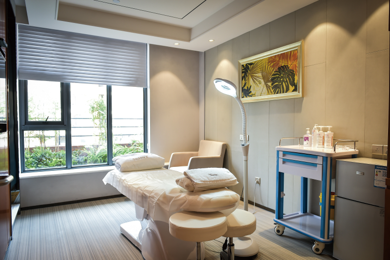 上海艺星医疗美容医院王冬梅是渠道医生吗？爱贝芙认证+玻尿酸丰胸口碑揭秘