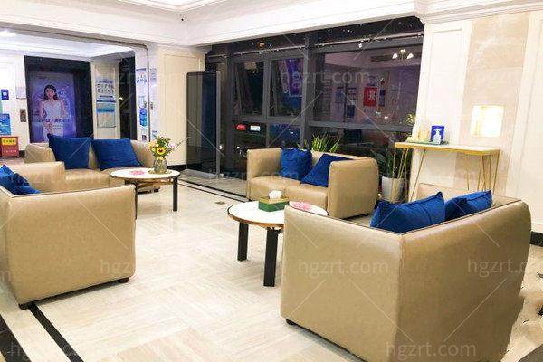 五、便捷预约方式：轻松get专属肌肤修护方案