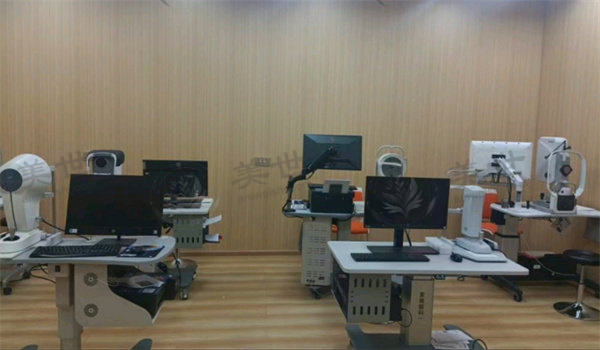 贵阳康视眼科医院