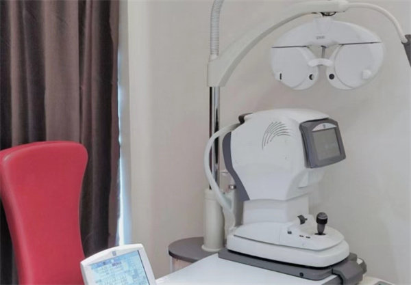 南京维视眼科医院陈琴好预约吗？江苏省人民医院眼科专家出诊信息全解析