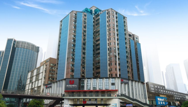 成都布莱梅联合全口16颗E-max铸瓷牙贴面13662元起，打造自然精致笑容