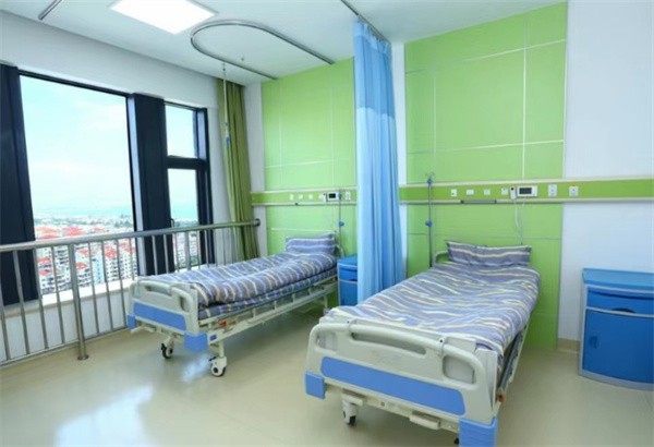 兰州华厦眼科医院燕振国主刀全飞秒激光半飞秒激光及专业近视术前检查享4.2折，199元起。